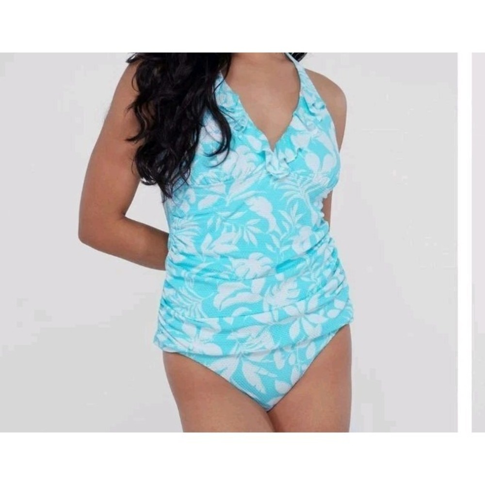 Birdsong Womens Floral Aqua And White Halter Tankini Size 2XL Summertime Fun